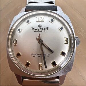 Vintage 1960’s Swiss 17 Jewel TowncrafT 33mm Mechanical wind Watch